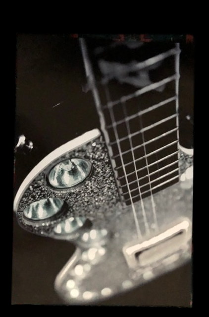 1850 - Guitar Photo